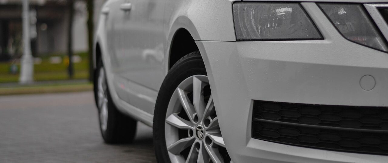 Hoe vervang je de remblokken van een Skoda Octavia