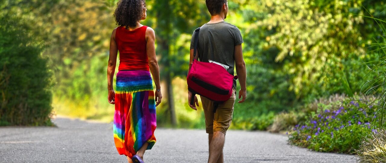 Hoe stel je de tijd in op het display van een Nissan Qashqai