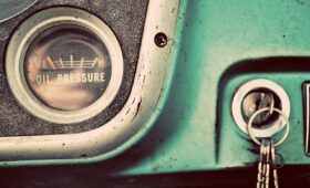 Wat betekent het lampje met een sleutel bij een Ford Puma