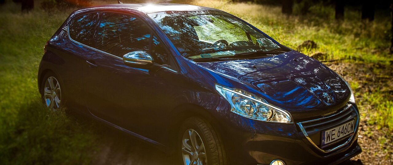 Waarom ruikt de airco van mijn Peugeot 208 muf