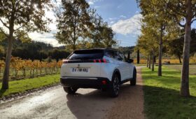 Hoe stel je de bandenspanning in bij een Peugeot 2008