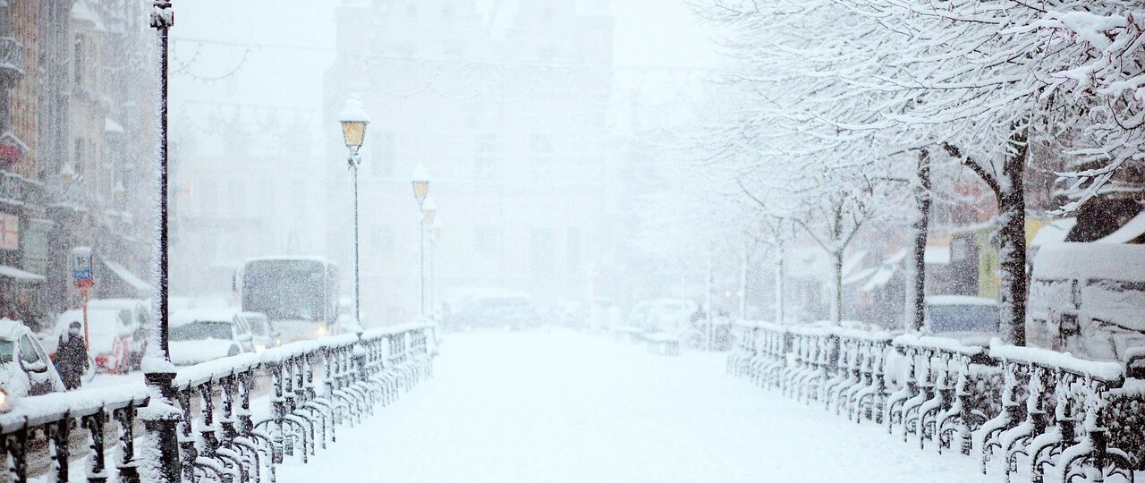 Waarom start mijn auto moeilijk bij koud weer