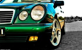 Mercedes B-Klasse 180d piepend geluid bij starten