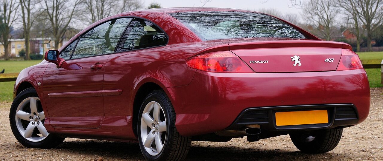 Peugeot 3008 1.2 PureTech motor maakt piepend geluid bij wegrijden