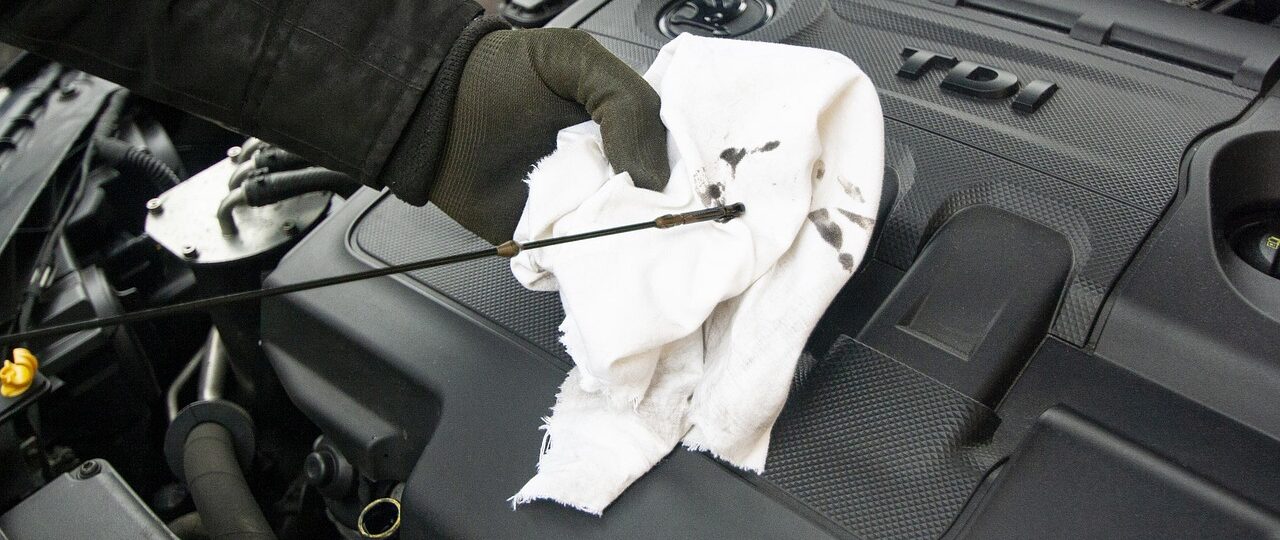 Auto verliest olie na onderhoud