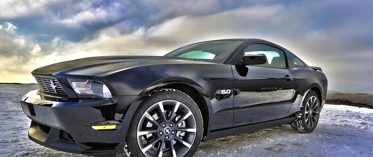 Auto maakt piepend geluid bij koude start